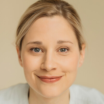 Headshot of Giulia Enders