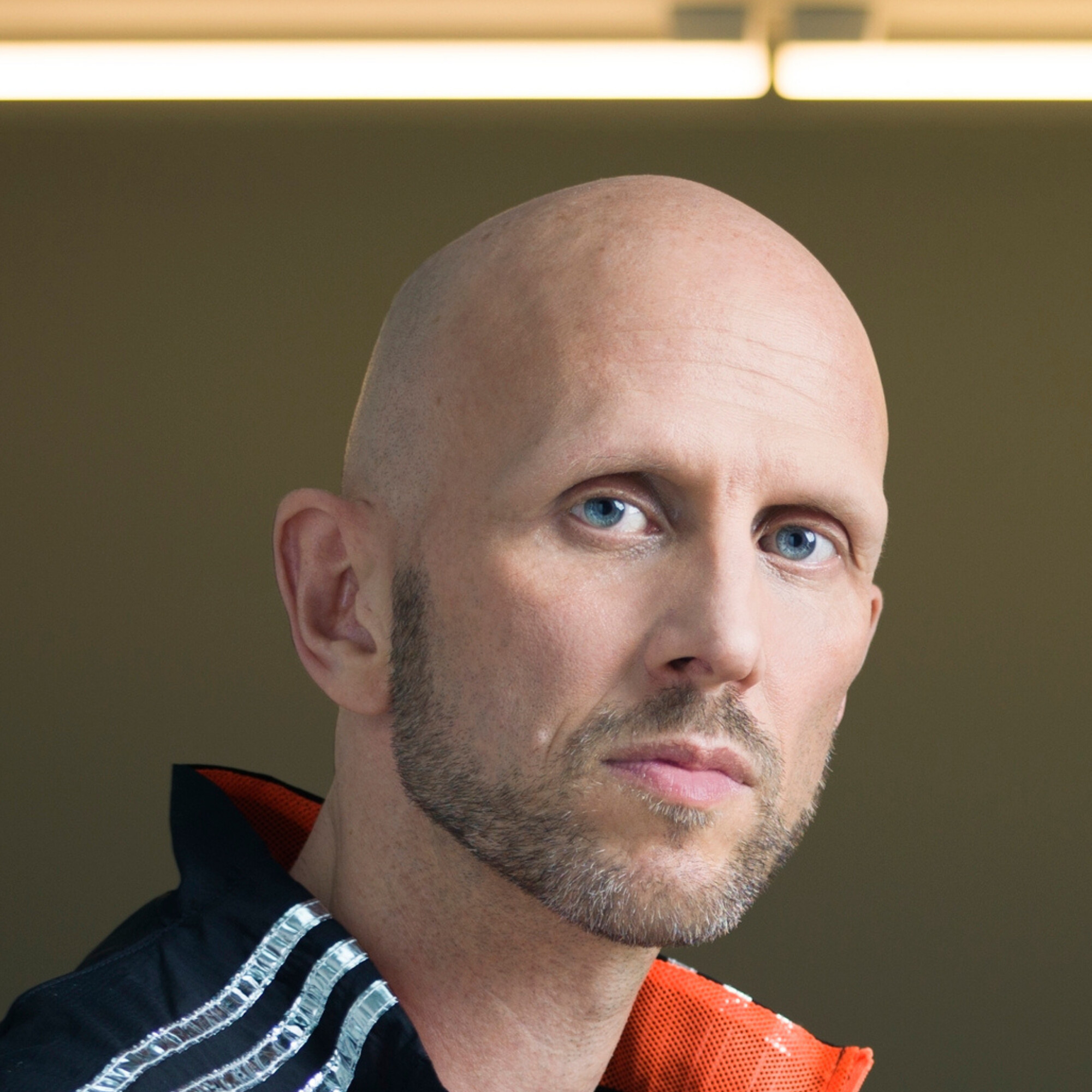 Headshot of Wayne McGregor